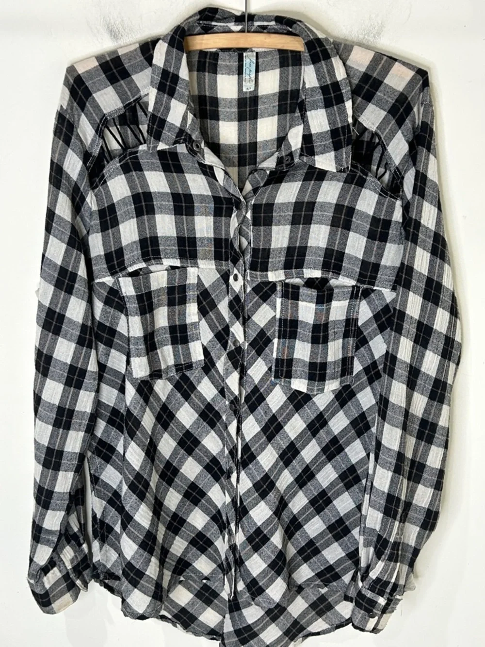 FREE PEOPLE Black White Plaid Snap Button Down Shirt Cutout Size Small